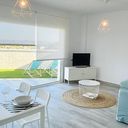 Precioso Apartamento Con Vistas Parciales, Garaje Y Piscina Tarifa Buitenkant foto