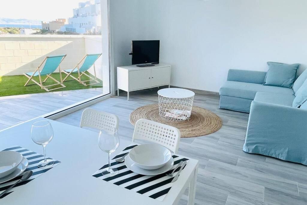 Precioso Apartamento Con Vistas Parciales, Garaje Y Piscina Tarifa Buitenkant foto