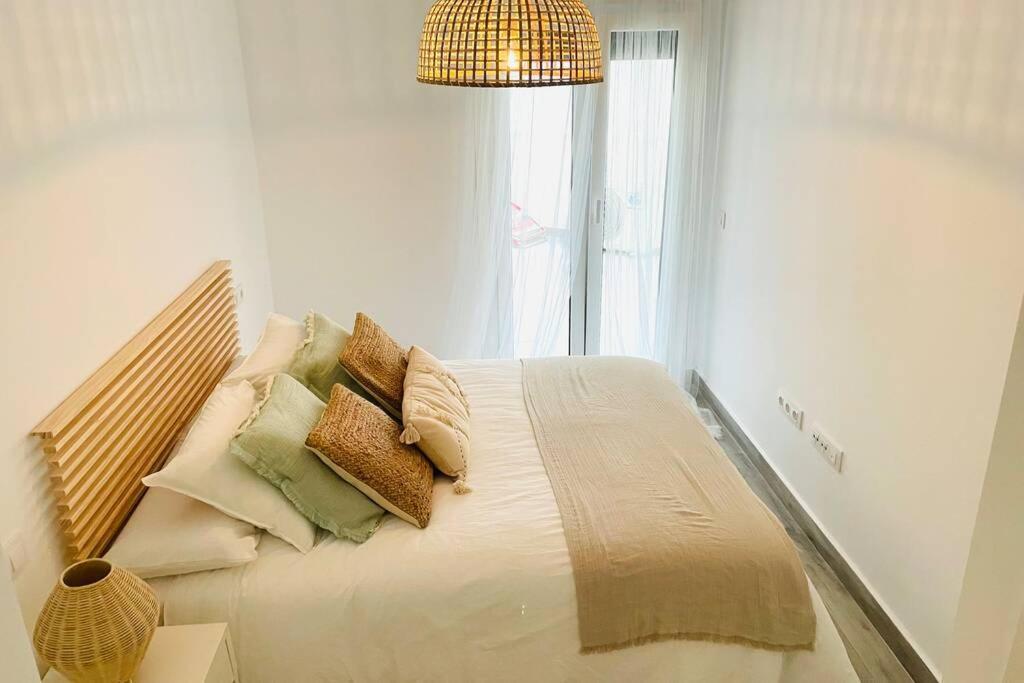 Precioso Apartamento Con Vistas Parciales, Garaje Y Piscina Tarifa Buitenkant foto