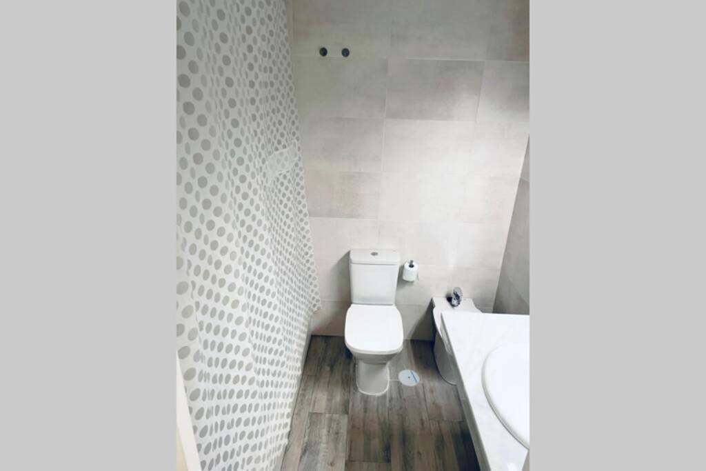 Precioso Apartamento Con Vistas Parciales, Garaje Y Piscina Tarifa Buitenkant foto